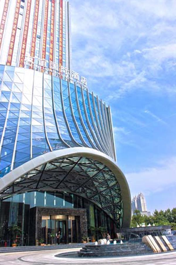 Wuhan Youyi International Hotel Exteriör bild